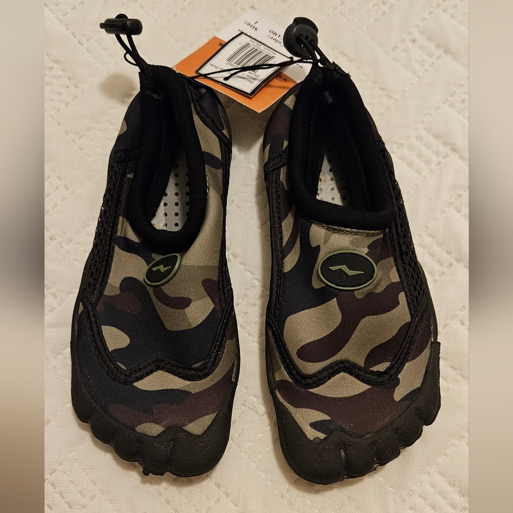 NORTY Footware Boys Water Shoes Child Beach Pool Green Camo Size 1 NWT